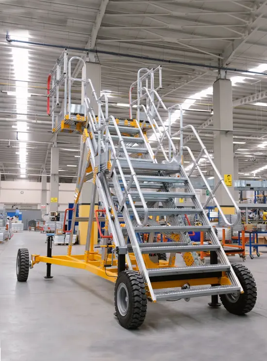 Plateforme d’accès au cockpit de l’avion