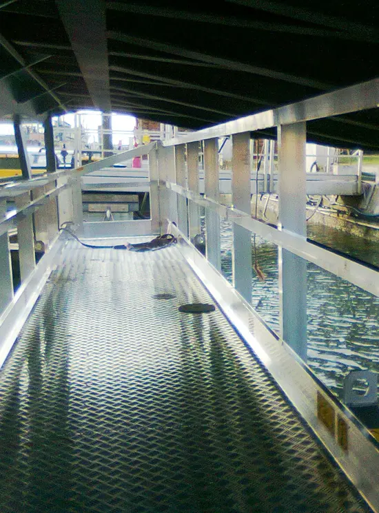 Chemins de promenade spéciaux