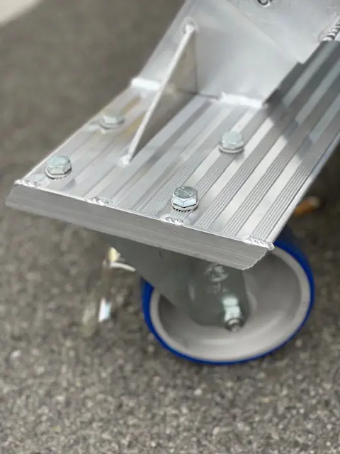 Tourelle porte-à-faux