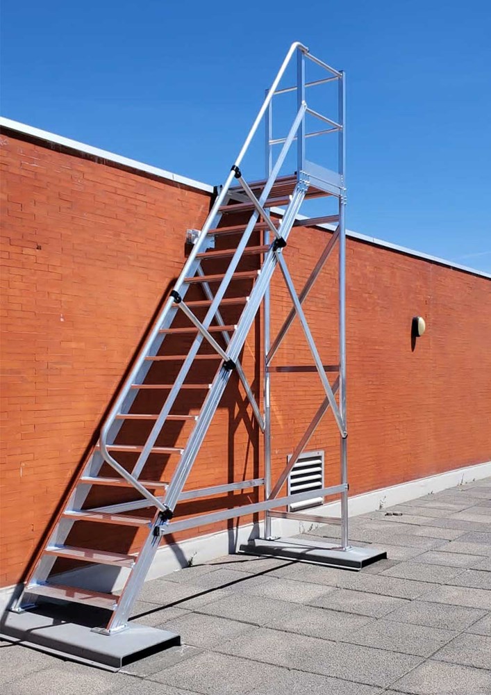 Scafom-rux Scale a piattaforma in alluminio - [5 Gradini] scala per esterno  - 1 metri di altezza, 58 cm di larghezza - Scale in alluminio per
