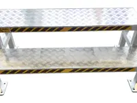 Pedana con fissaggio a terra per macchinari 