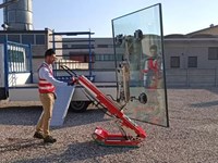 Carrello Elettrico Saliscale Cingolato per Vetri