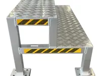 Pedana con fissaggio a terra per macchinari 