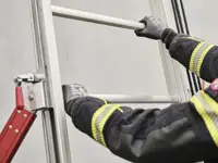 Scale a sfilo con fune per Vigili del fuoco