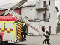 Scale a sfilo con fune per Vigili del fuoco