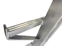 Scala fissa con binario e protezione anticaduta