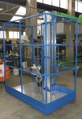 Piattaforma Montacarichi - Piattaforme speciali fisse con dimensioni e...