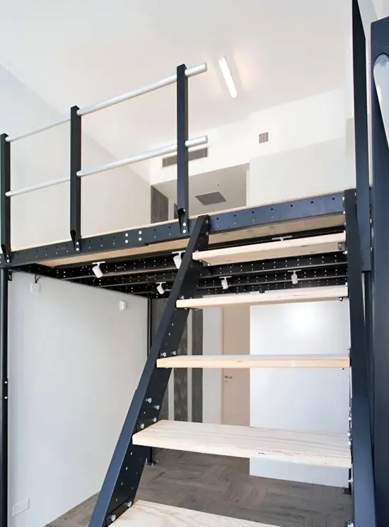 SOPPALCO IN ACCIAIO TS8 SCALA COMODA