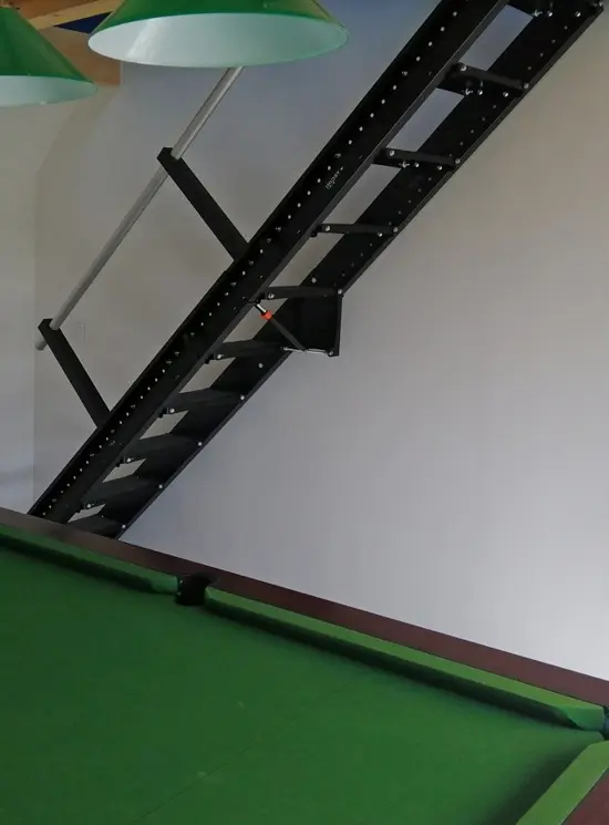 Scala salvaspazio per soppalchi 45°