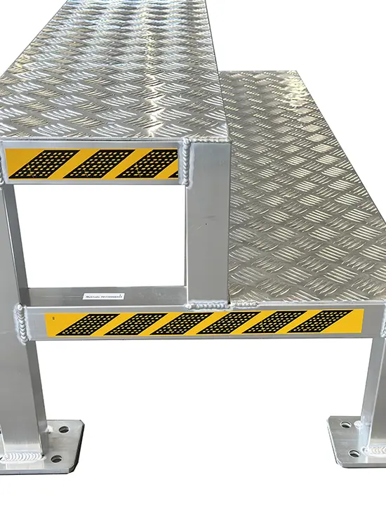 Pedana con fissaggio a terra per macchinari 