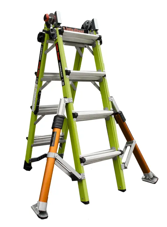 CONQUEST Scala telescopica in vetroresina