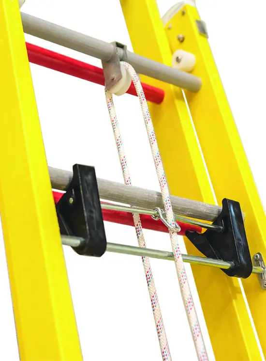 V2FE Scala con fune a 2 tronchi 100% vetroresina