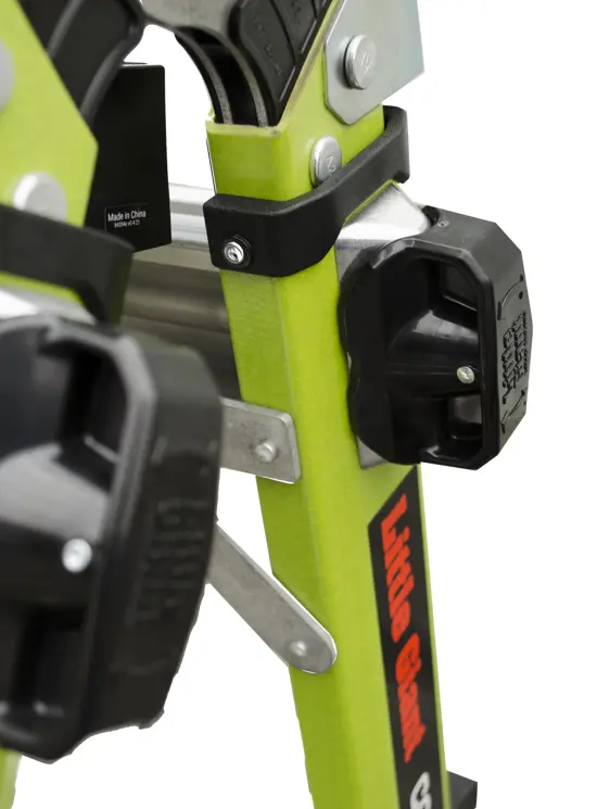 CONQUEST Scala telescopica in vetroresina