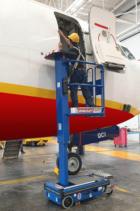 Piattaforma aerea per aeroporti e aeroplani