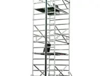 Tempo Shuttle steiger met liftsysteem voor fotovoltaïsche panelen