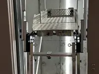 Telescopisch platform voor liftschachten