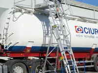 Platform schuifladder