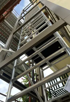 Steiger voor liftschachten