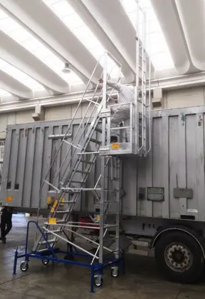 Toegangsladder naar vrachtwagencarrosserieën en containers