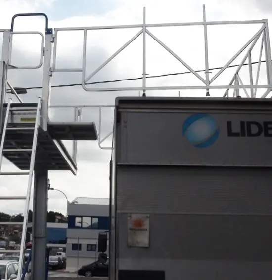 Platform voor truck- en coachcarrosserieën