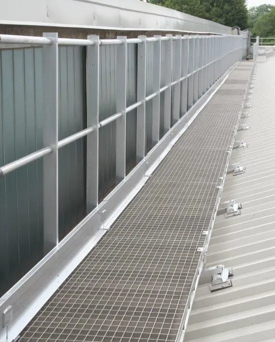 Loopbruggen voor daken en daken