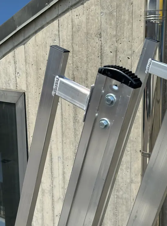 Toegangsladder voor daken en daken