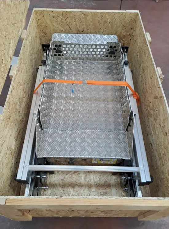 Telescopisch platform voor liftschachten
