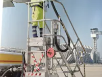 Лестницы для аэропортов и самолётов