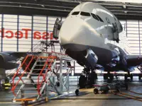 Лестницы для аэропортов и самолётов