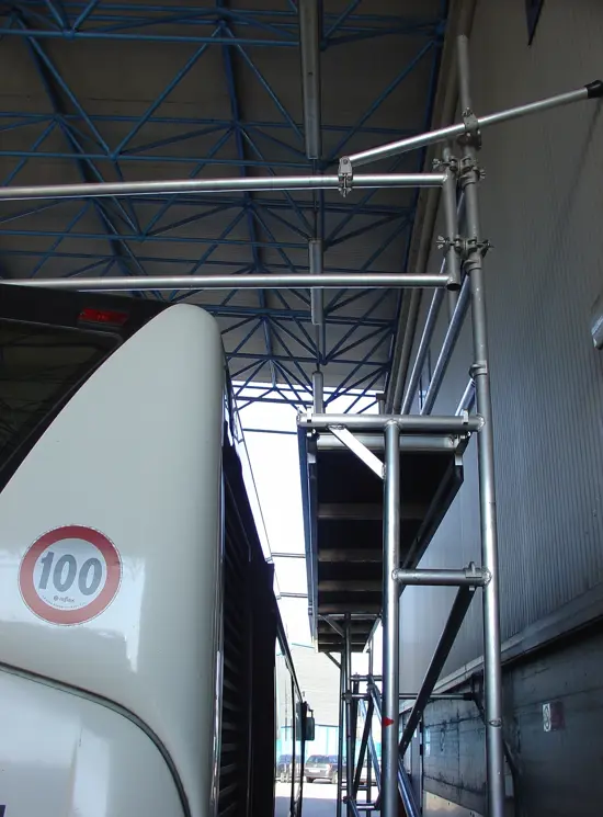 Специальные удобства для туристических и автобусных автобусов