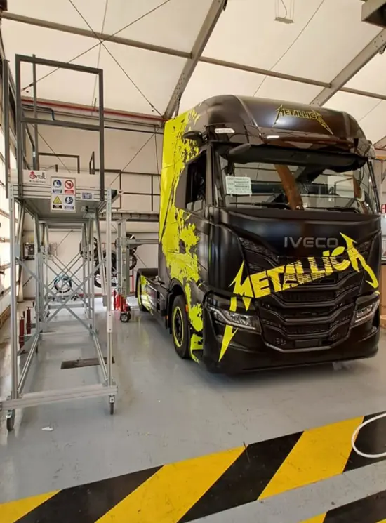 Алюмінієво-сталеві платформи для вантажівок