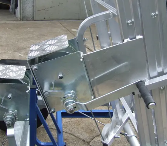 Трап для автоцистерн буксируваний на додатку 